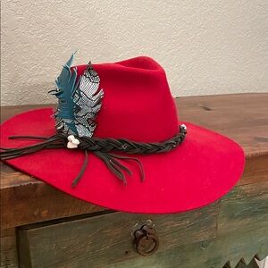 Custom Red Feather-Embellished Women's Fashion Cowboy Hat